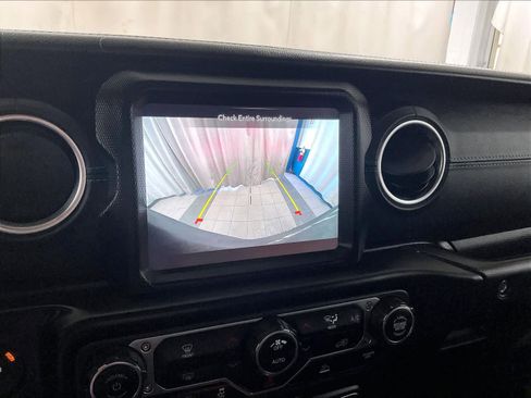 Used 2023 Jeep Wrangler Unlimited Rubicon 4xe image 19