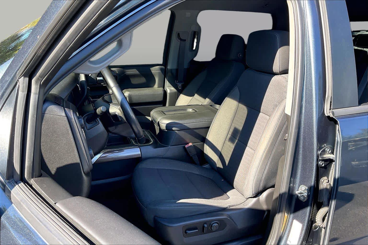 Used 2020 Chevrolet Silverado 1500 RST w/ All-Star Edition AWD/4WD image 24