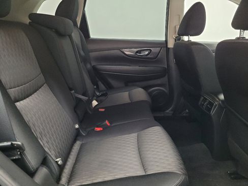 Used 2020 Nissan Rogue SV w/ Premium Package FWD image 19