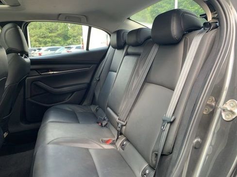 Used 2022 MAZDA MAZDA3 s image 31
