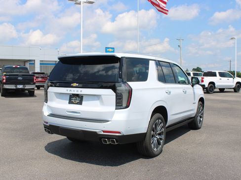 New 2026 Chevrolet Tahoe High Country AWD/4WD image 9