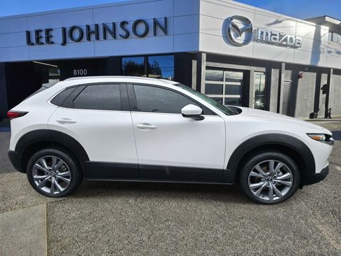 Used 2022 MAZDA CX-30 AWD 2.5 S w/ Premium Package image 6