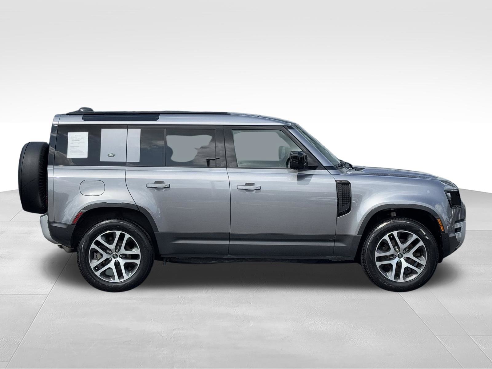 Used 2024 Land Rover Defender 110 S AWD/4WD image 3