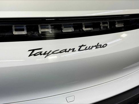 Used 2020 Porsche Taycan Turbo image 9