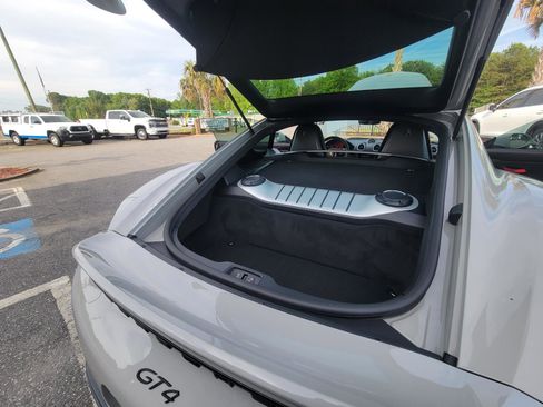 Used 2022 Porsche 718 Cayman GT4 image 41