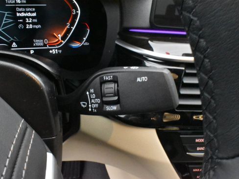 Used 2023 BMW 530i w/ Premium Package RWD image 13