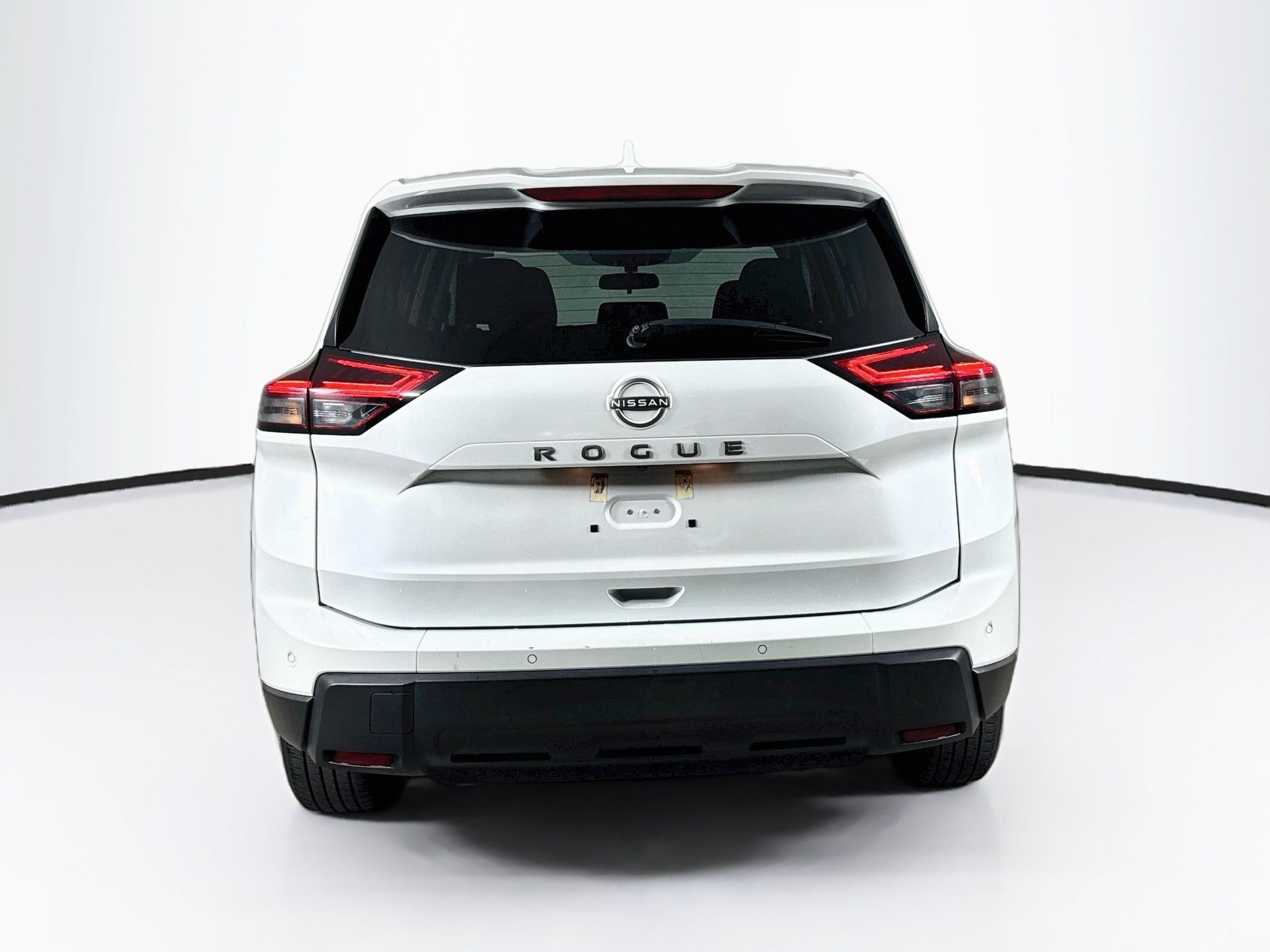 Used 2025 Nissan Rogue SV FWD image 4