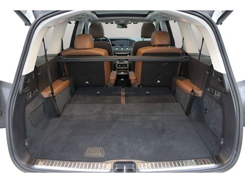 Used 2024 Mercedes-Benz GLS 450 4MATIC image 28