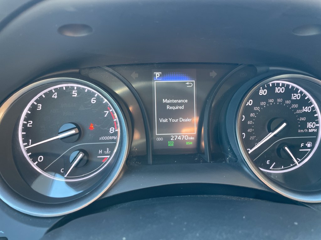 Used 2024 Toyota Camry SE w/ Cold Weather Package FWD image 19