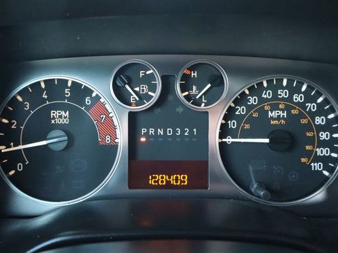 Used 2006 HUMMER H3 w/ Chrome Appearance Package image 31