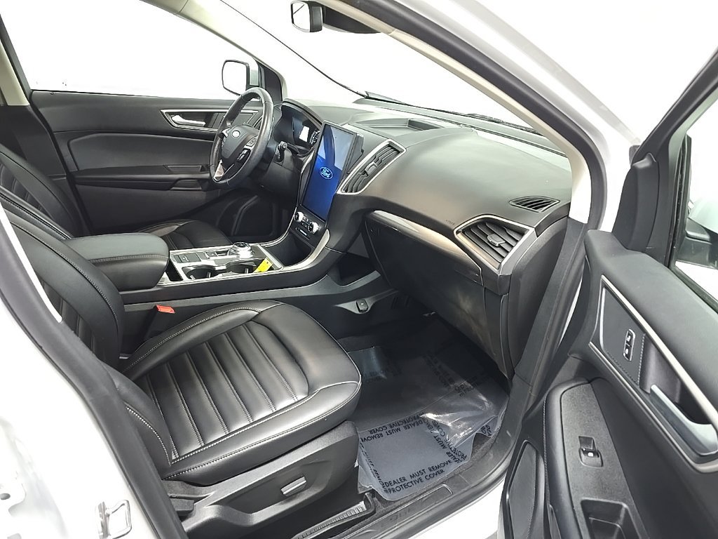 Certified 2024 Ford Edge SEL w/ Convenience Package AWD/4WD image 16