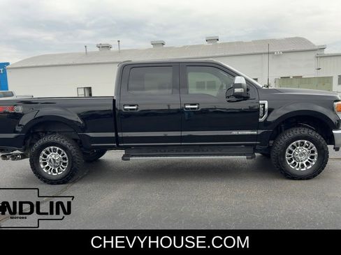 Used 2022 Ford F350 Lariat w/ Chrome Package image 2