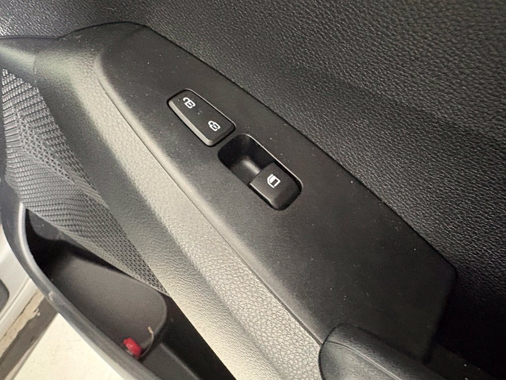 New 2026 Kia Seltos LX FWD image 13