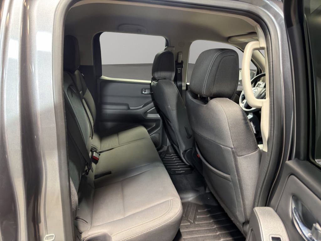 Used 2022 Nissan Frontier SV AWD/4WD image 19