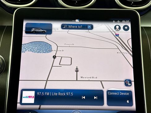 Used 2024 Mercedes-Benz GLC 300 4MATIC image 13