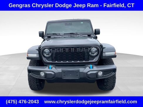 Used 2024 Jeep Wrangler Unlimited AWD/4WD image 2