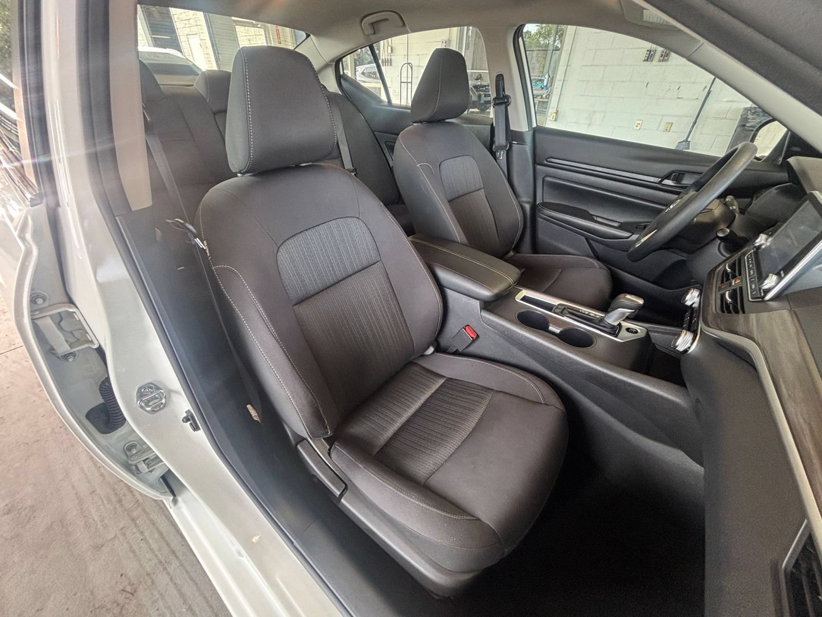 Used 2026 Nissan Altima 2.5 SV FWD image 35