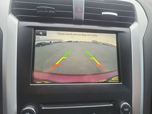 Used 2014 Ford Fusion SE image 29