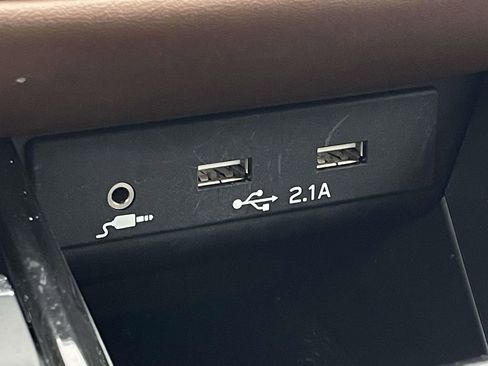 Used 2022 Subaru Outback Touring w/ Popular Package #2 image 20