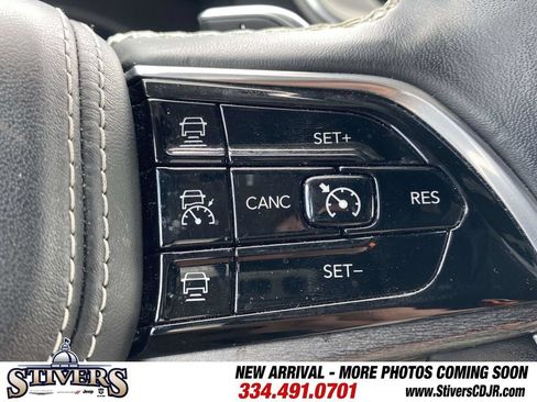 Used 2021 Jeep Grand Cherokee L Overland w/ Luxury Tech Group IV AWD/4WD image 62