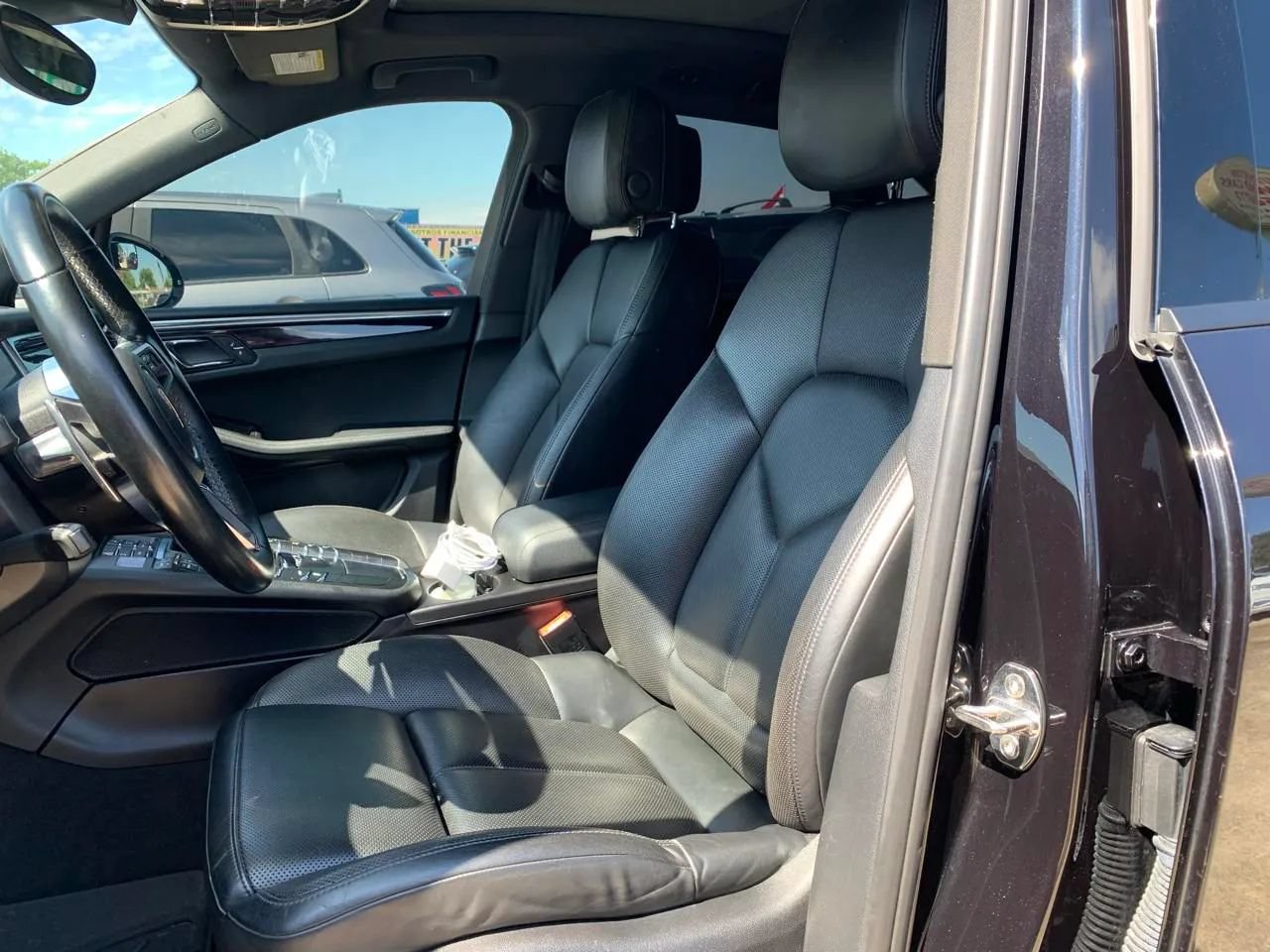 Used 2017 Porsche Macan AWD/4WD image 18