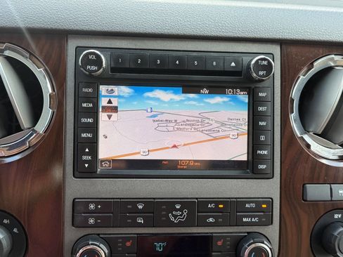 Used 2011 Ford F250 Lariat w/ Lariat Ultimate Pkg AWD/4WD image 24