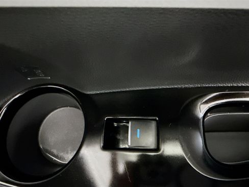 Used 2019 Toyota Corolla SE image 31