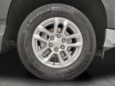 Used 2023 Chevrolet Silverado 1500 LT image 4