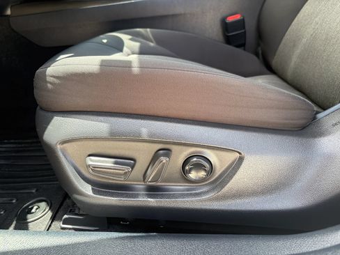 Used 2021 Toyota Camry LE FWD image 23