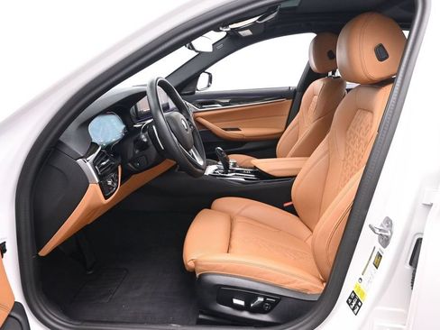 Used 2023 BMW 530i xDrive w/ Premium Package AWD/4WD image 11