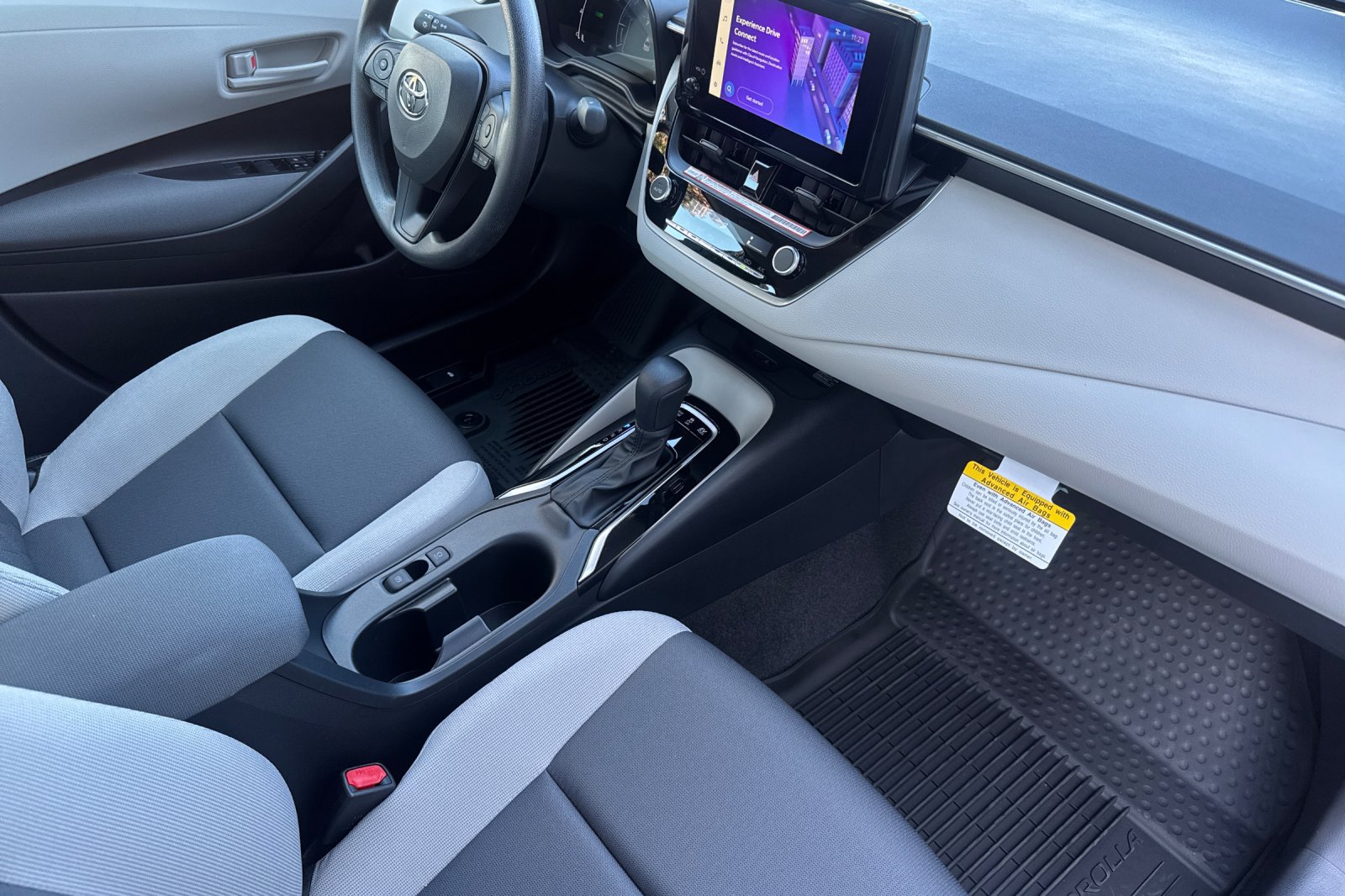 New 2026 Toyota Corolla LE w/ LE Premium Package FWD image 16