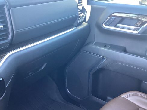 Used 2022 GMC Sierra 1500 Elevation image 32