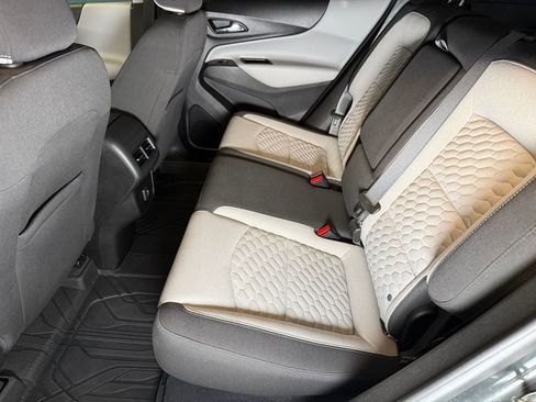 Used 2021 Chevrolet Equinox LS w/ LS Convenience Package FWD image 20