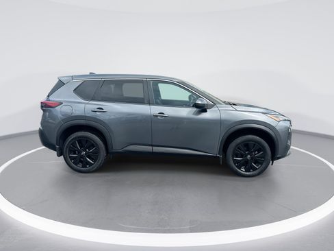 Used 2023 Nissan Rogue SV AWD/4WD image 10