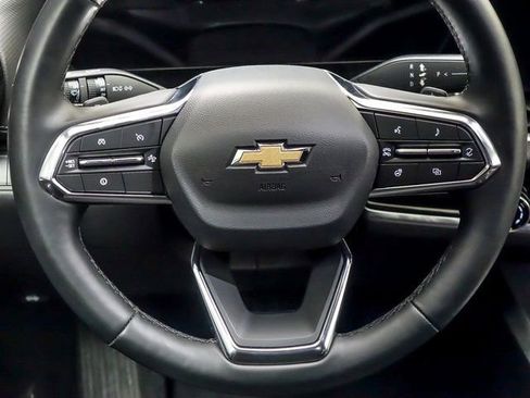 Used 2025 Chevrolet Equinox LT image 14