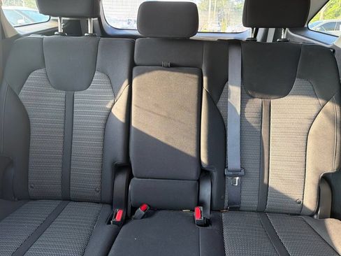 Certified 2023 Kia Sorento LX FWD image 21