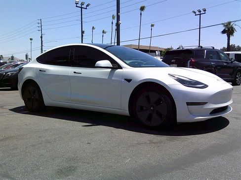 Used 2021 Tesla Model 3 Standard Range Plus RWD image 8