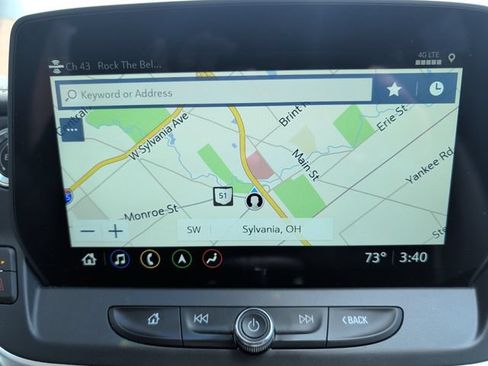 Used 2024 Chevrolet Blazer LT w/ Sound & Technology Package FWD image 3