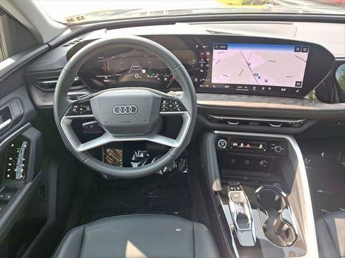 Certified 2025 Audi Q5 Premium w/ Convenience Package AWD/4WD image 12