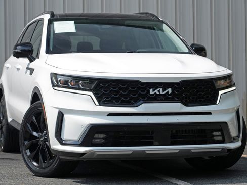 Used 2022 Kia Sorento SX FWD image 2