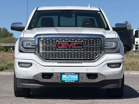 Used 2016 GMC Sierra 1500 Denali w/ Enhanced Driver Alert Package AWD/4WD image 10