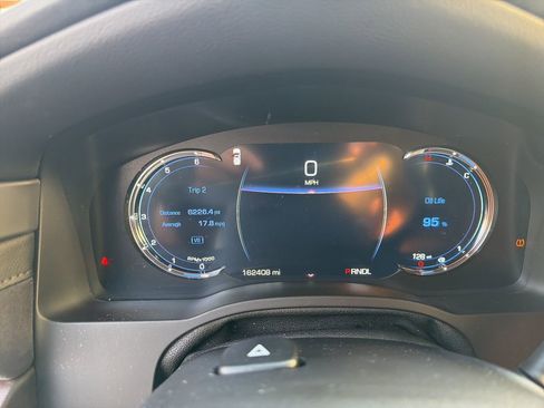 Used 2017 Cadillac Escalade Luxury image 12