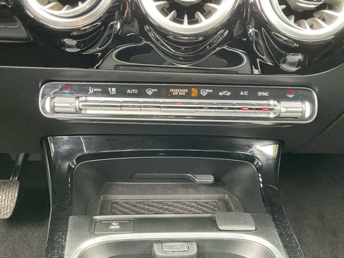 Used 2025 Mercedes-Benz CLA 250 image 26