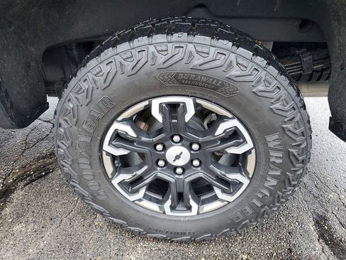 Used 2024 Chevrolet Silverado 1500 ZR2 w/ LPO, Dark Essentials Package image 31