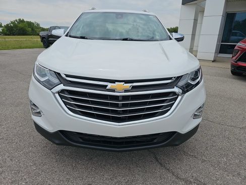 Used 2018 Chevrolet Equinox Premier FWD image 2