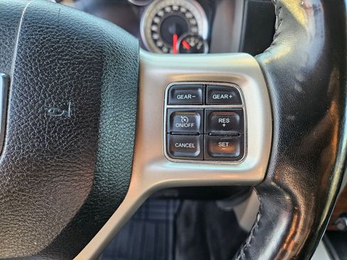 Used 2014 RAM 1500 Laramie w/ Convenience Group AWD/4WD image 33