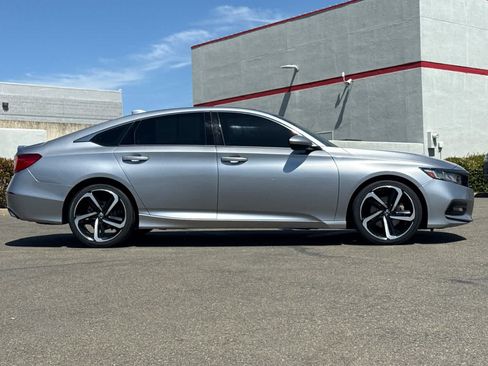 Used 2020 Honda Accord Sport image 6