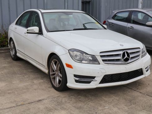 Used 2013 Mercedes-Benz C 250 Sedan image 7
