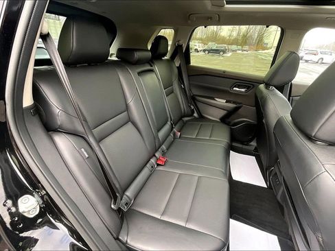 Used 2023 Nissan Rogue SV w/ SV Premium B Package image 26