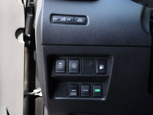 Used 2019 Nissan Rogue S AWD/4WD image 26
